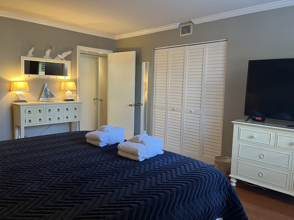 909 Cutter Court at Sea Pines Resort - photo 3