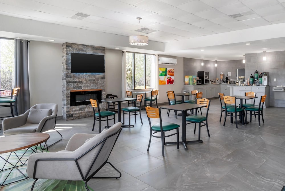 Quality Inn Simpsonville Greenville - photo 45