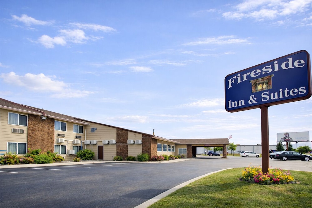 Fireside Inn and Suites — hotel in Devils Lake