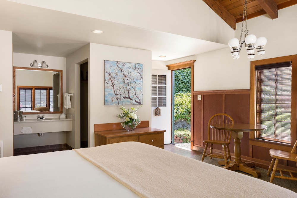 The La Conner Inn - photo 25