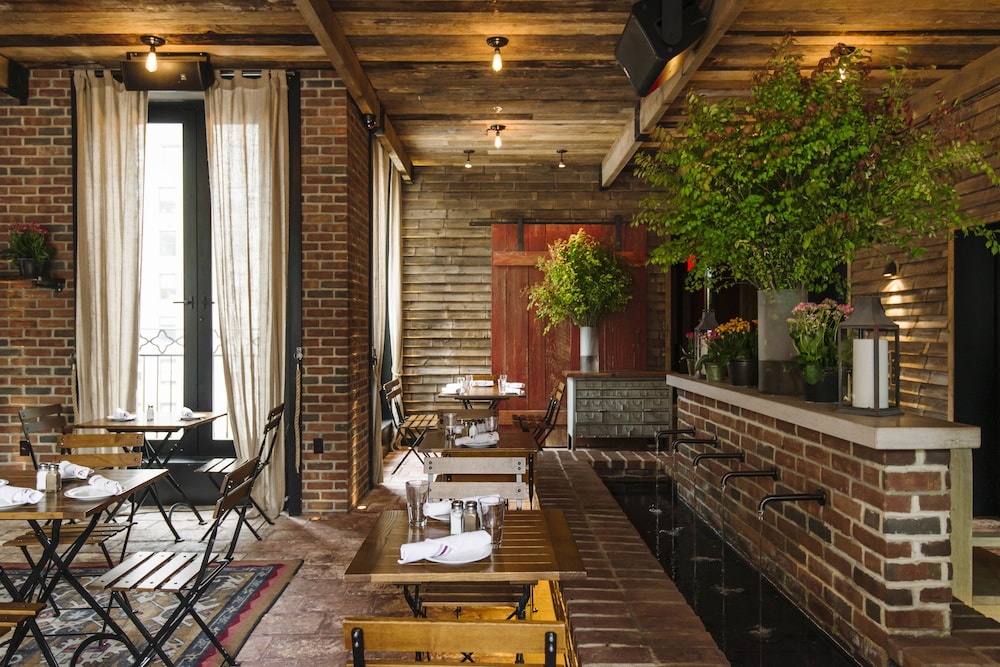 Refinery Hotel - photo 41