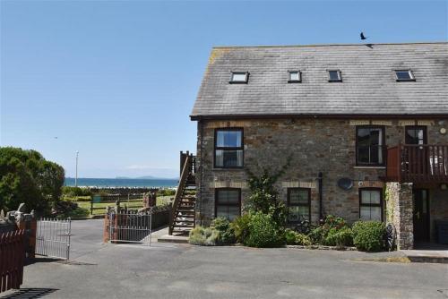 5 The Coach House — 4-Star Luxury Hotel in Haverfordwest, United Kingdom