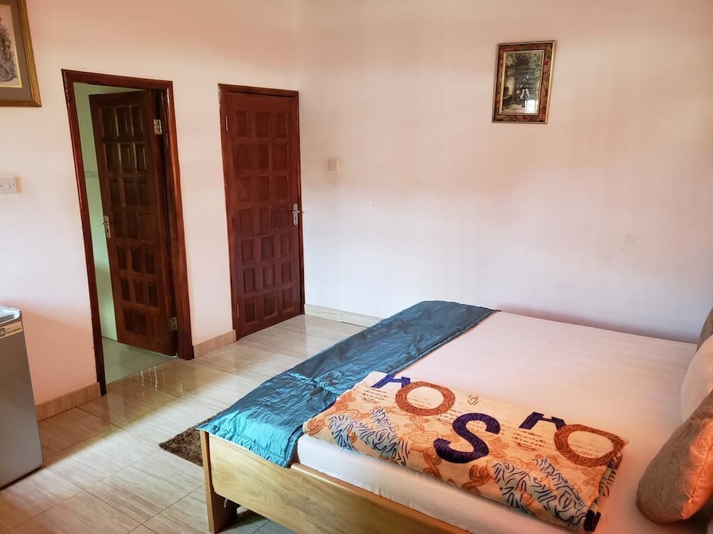 Nabegyi Hotel — Accra — photo 5