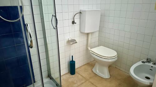 N195 Numana ampio pentalocale con giardino — 4-Star Luxury Hotel in Numana, Italy