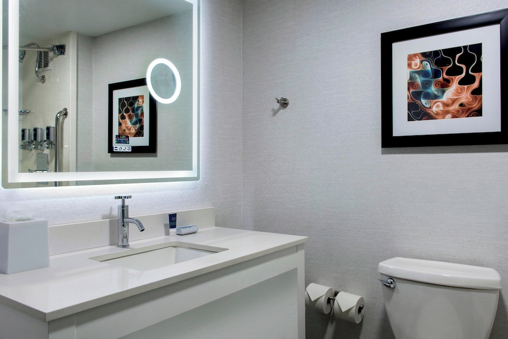 Four Points by Sheraton Philadelphia Northeast - photo 15