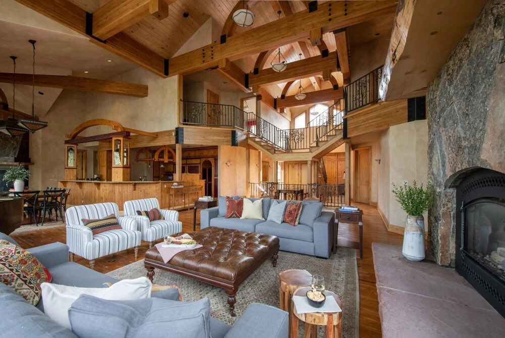 Cherry Ridge by Avantstay Incredible Mountain Mansion w Game Room Hot Tub & Views - photo 2