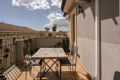 Tetti & Chiese Authentic Sicilian Rooftop — 4-Star Luxury Hotel in Catania, Italy