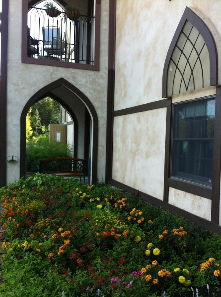 Abbey Archway Inn - photo 51