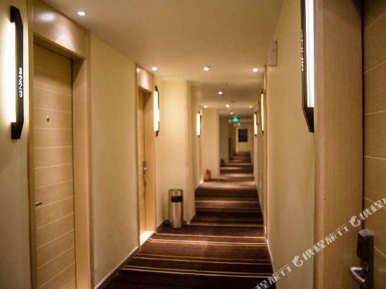 Deluz Hotel - carbon neutral hotel in Aparecida Do Taboado