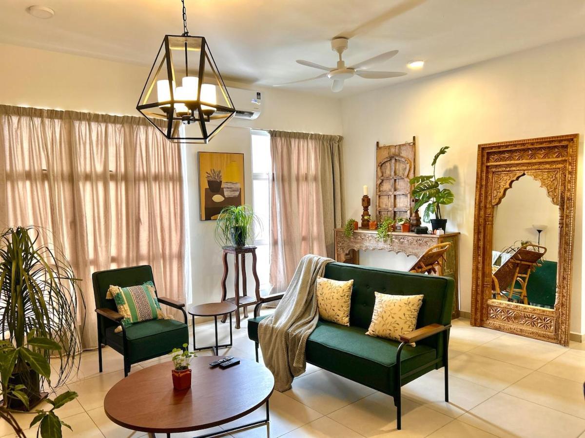 3BR Vintage design Level 26 KL Sentral City View — 4-Star Luxury Hotel in Kuala Lumpur, Malaysia