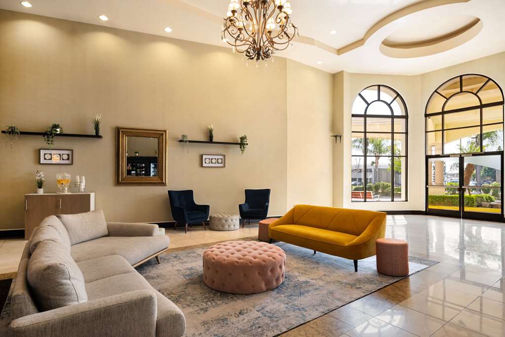 Hotel Marguerite Anaheim Garden Grove Trademark Collection by Wyndham - photo 26