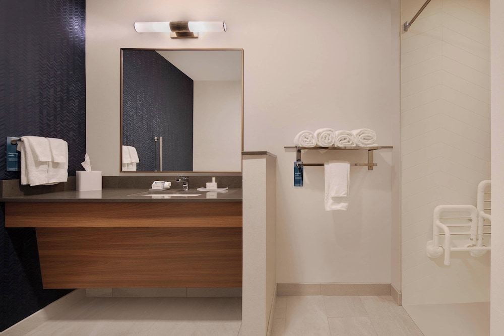 Fairfield Inn & Suites by Marriott Tampa Wesley Chapel - photo 14