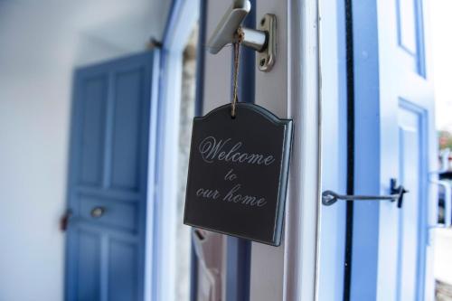 Astarti Apartments — 4-Star Luxury Hotel in Livadi, Greece