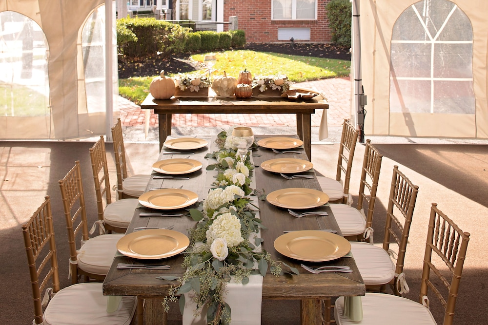 Westford Regency Inn and Conference Center - photo 19