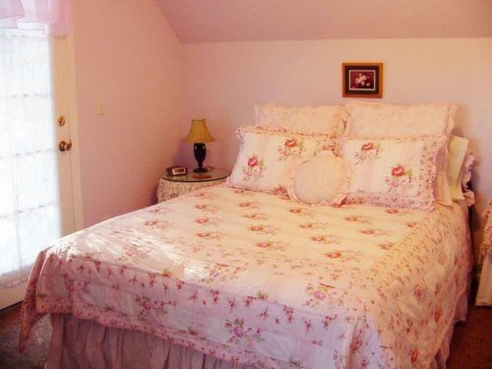 Apple Blossom Inn - photo 31