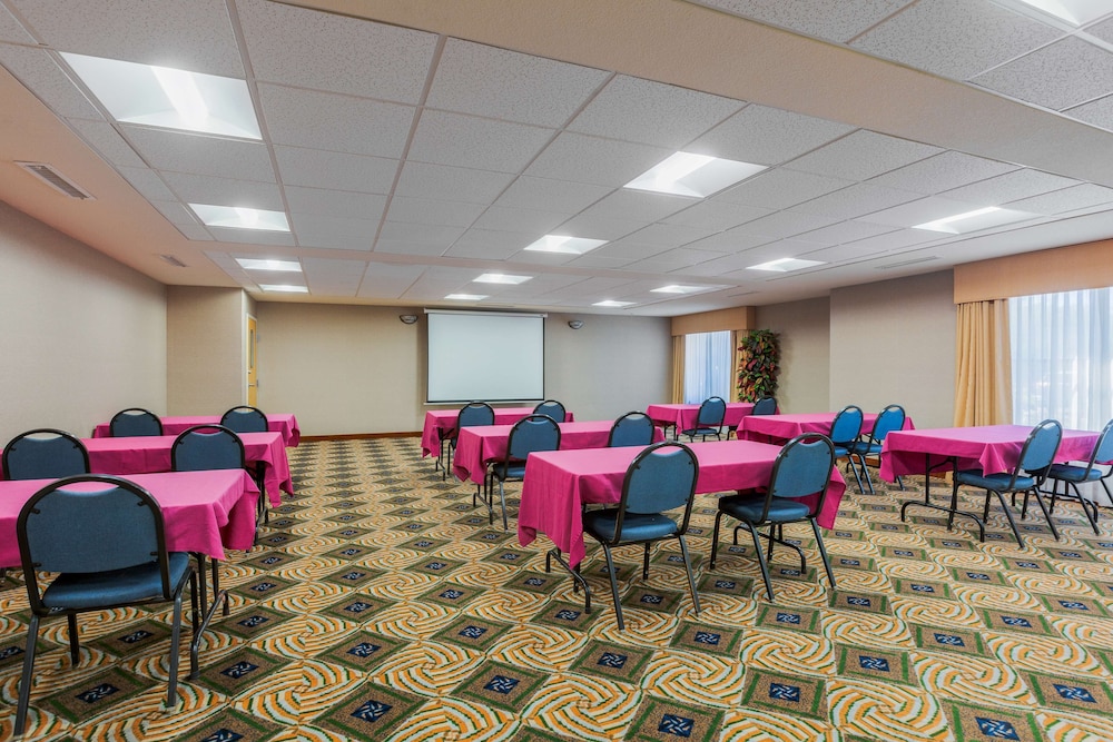 Hampton Inn San Marcos CA - photo 47