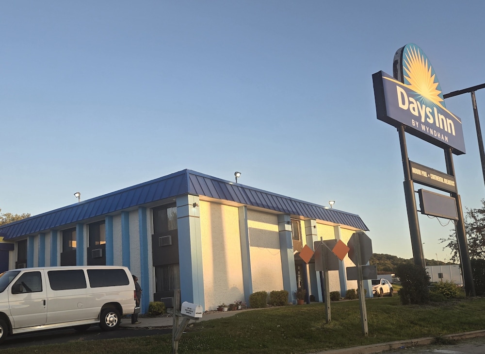 Days Inn by Wyndham Portage Cascade Mountain area - photo 96