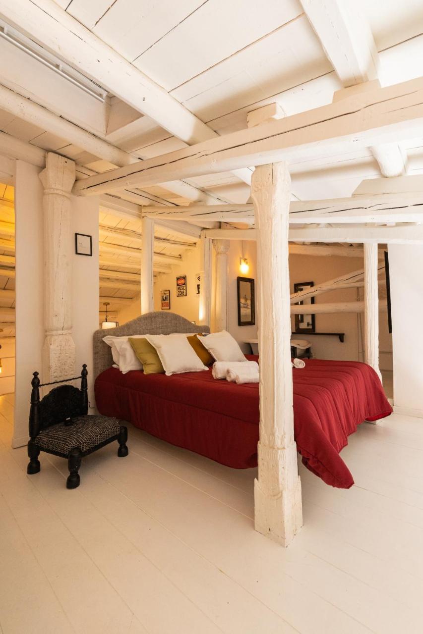 Elly Holiday House — 4-Star Luxury Hotel in Palermo, Italy