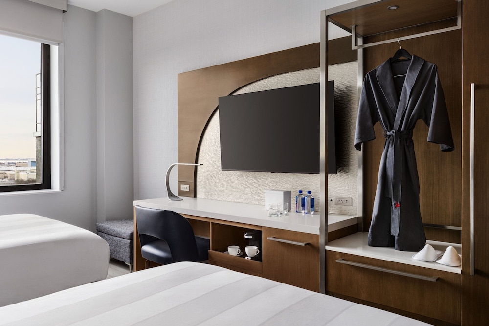 Marriott New York JFK Airport - photo 7