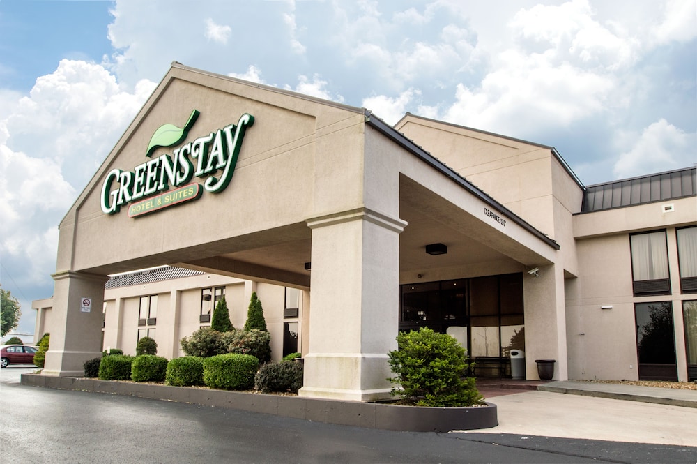 Greenstay Hotel & Suites - featured photo