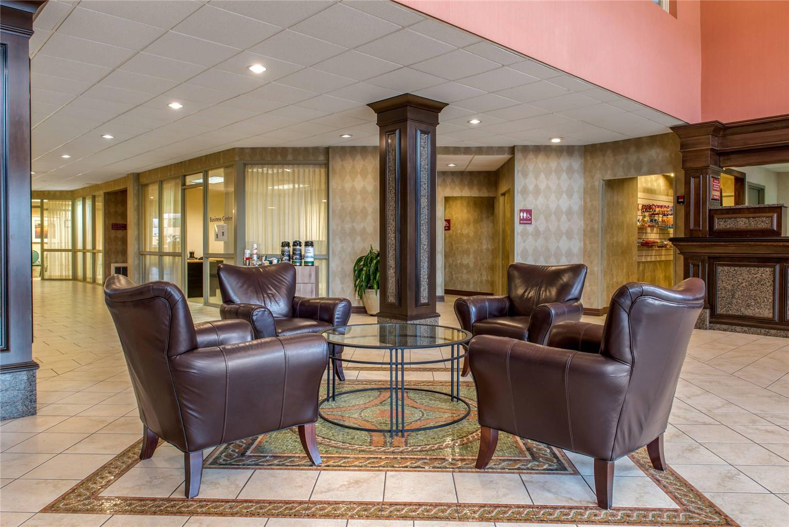 Quality Hotel Conference Center Cincinnati Blue Ash - photo 6