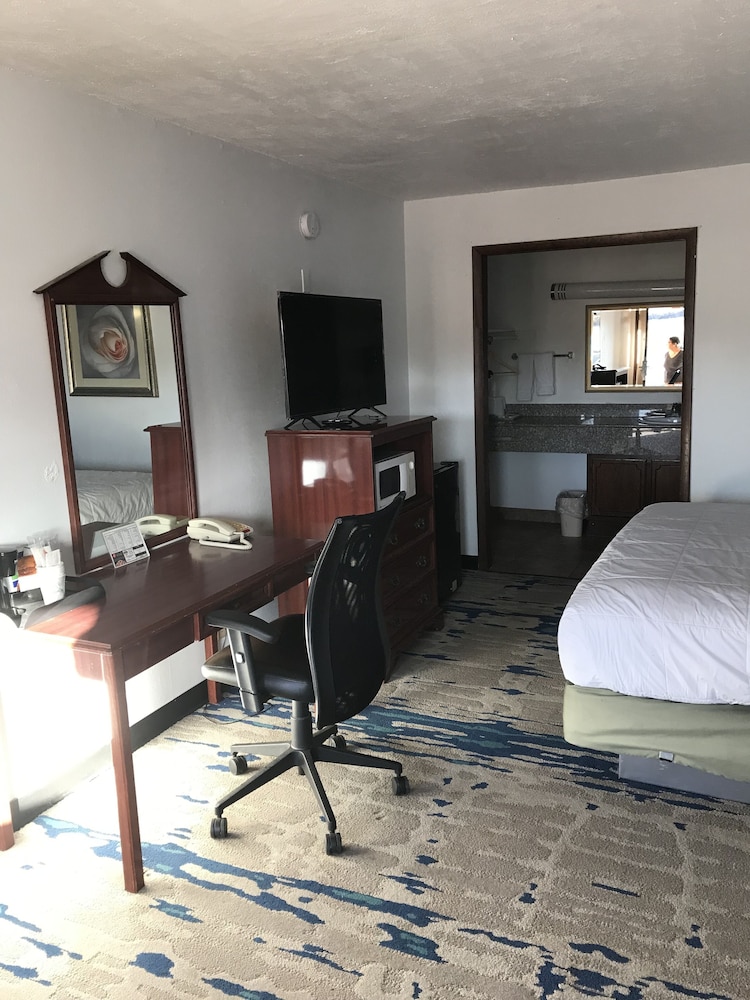 Interstate Motel Guthrie - photo 9