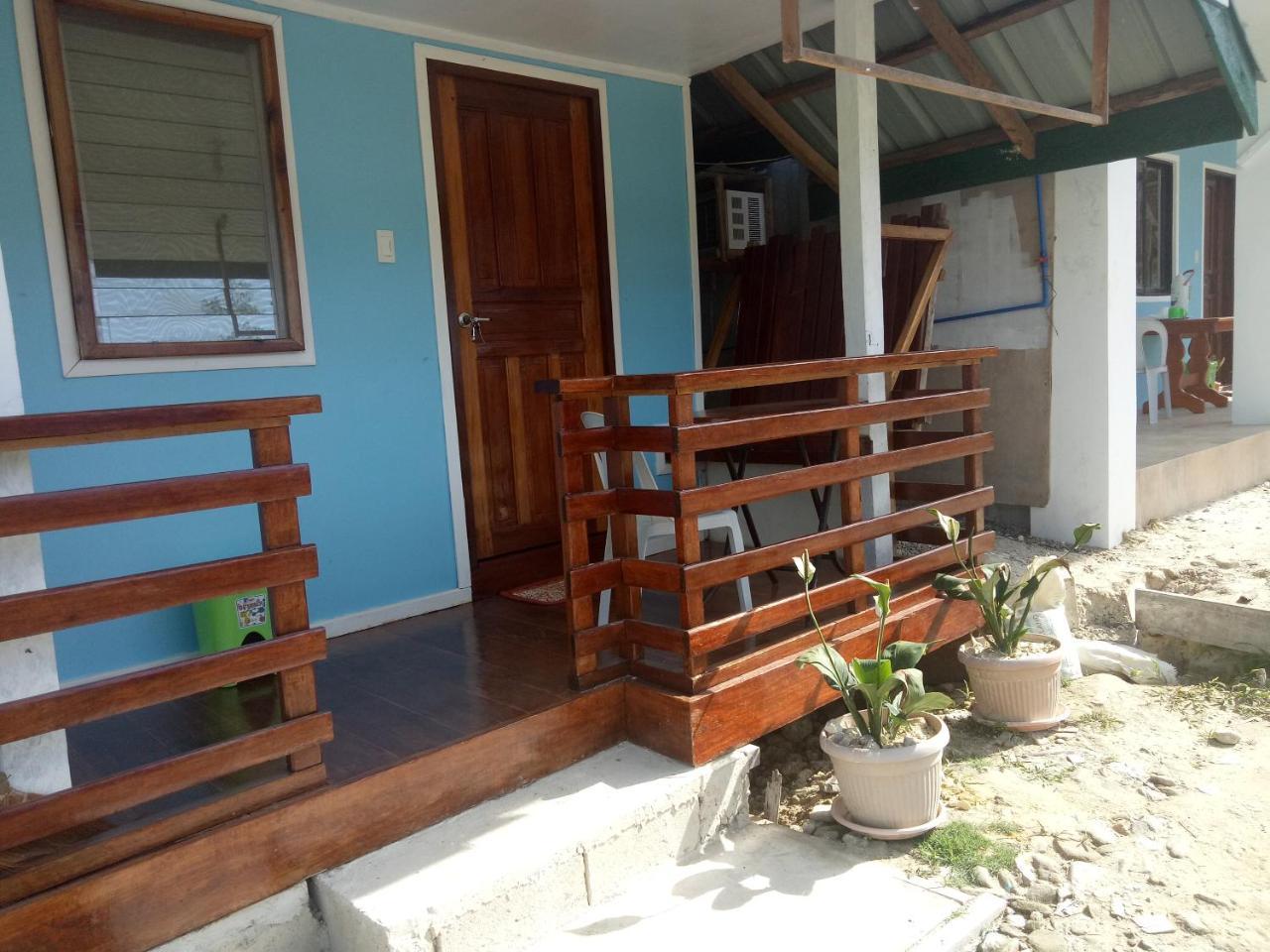 Jeno Tourist Inn in San Vicente, Philippines