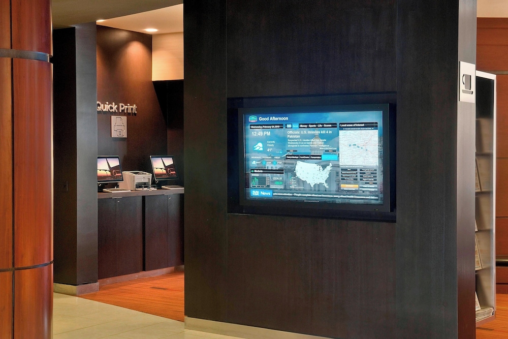 Courtyard by Marriott Lebanon - photo 16