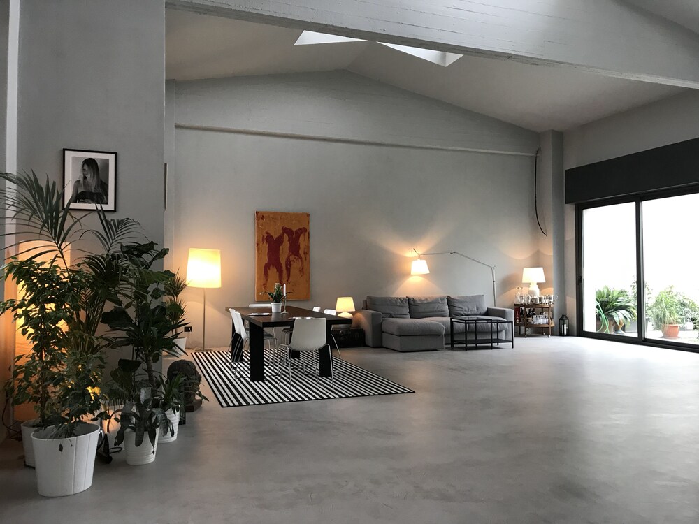 Loft Navigli With Private Garden - last minute hotel in Milan