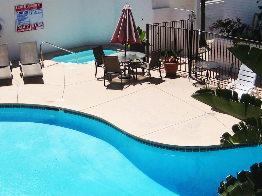 Hotel Iris San Diego - photo 22