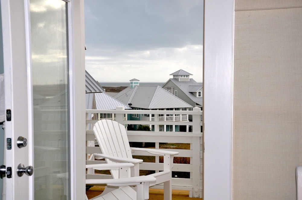 By The Sea Tc 2303 — 4-Star Luxury Hotel in Port Aransas, United States