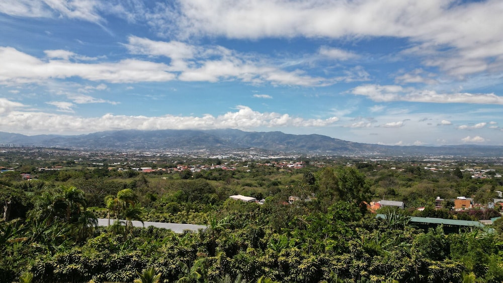 Hotel El Arca Jardín Botánico y Restaurante in San Pedro, Costa Rica