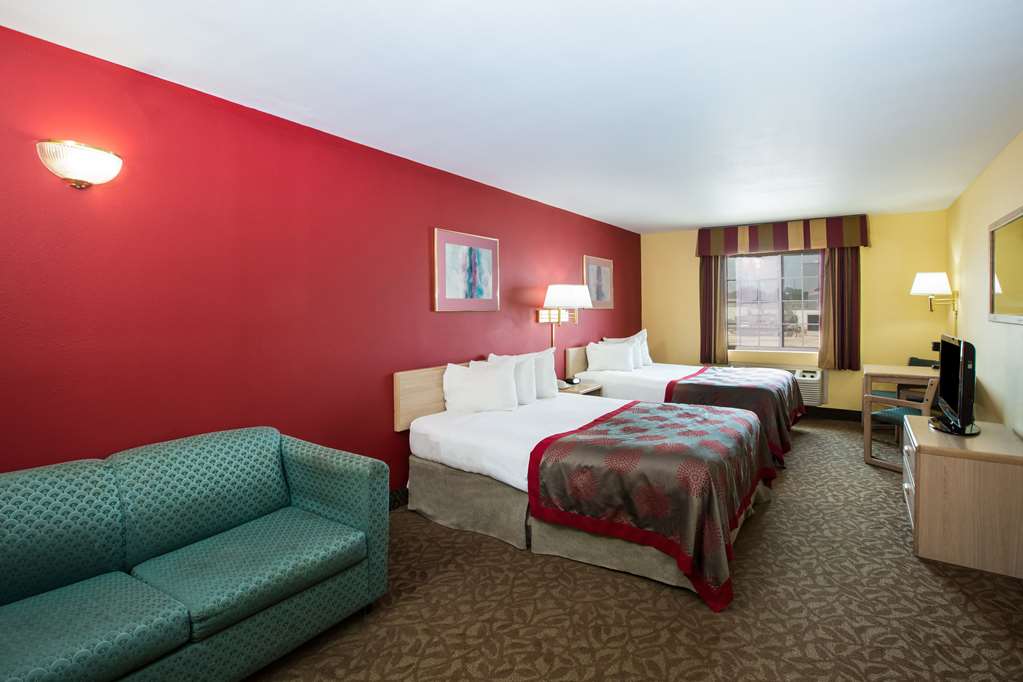 Ramada by Wyndham Sioux Falls - photo 10