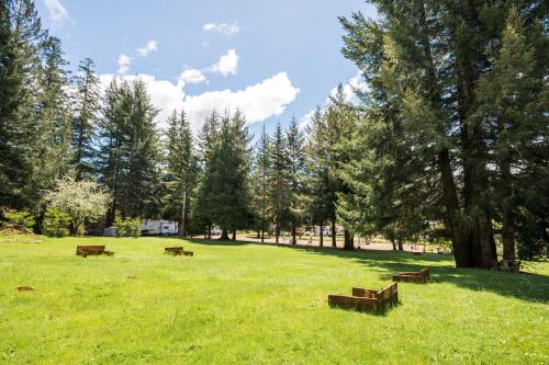 Redwood Meadows RV Resort and Cabins - photo 24