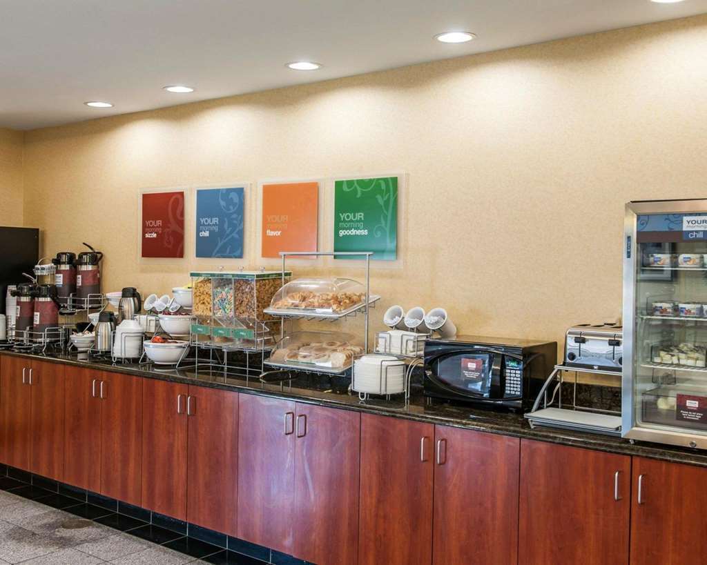 Comfort Suites near Indianapolis Airport - photo 35