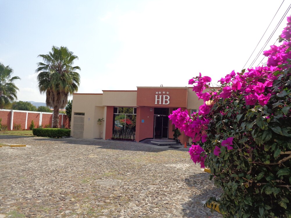 Hotel Bugambilias — Acambaro — photo 2