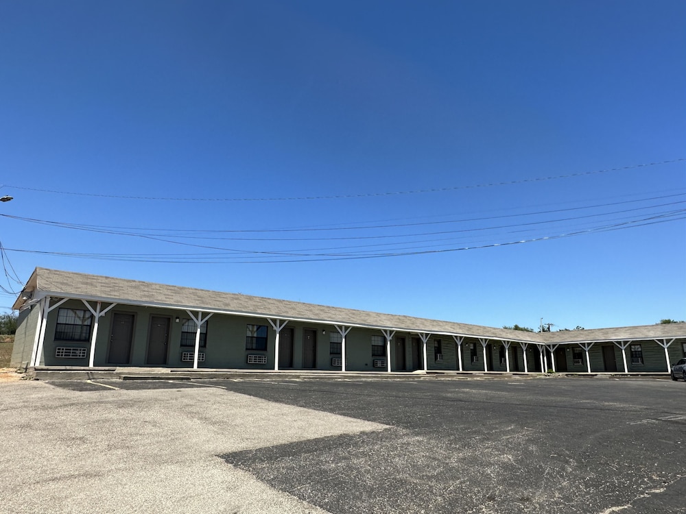 Llano Motel - photo 66