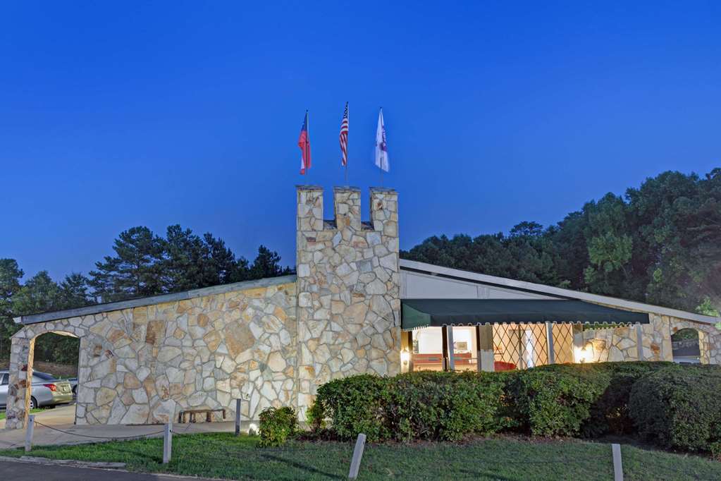 Knights Inn Austell — hotel in Austell