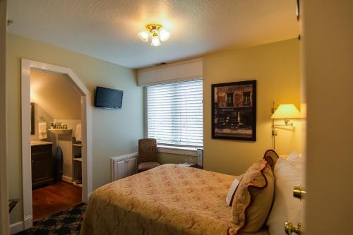 Campbell House Inn - photo 91