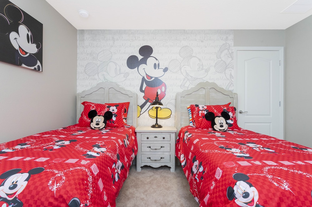 Stunning 6 Bd w Pool Close to Disney @ Solterra Resort 7211 - photo 25