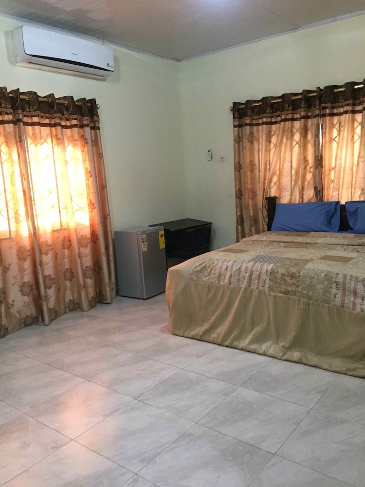 The Whitestone Inn - carbon neutral hotel in Accra