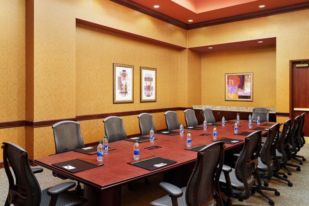 Embassy Suites by Hilton Charlotte Concord Golf Resort & Spa - photo 94