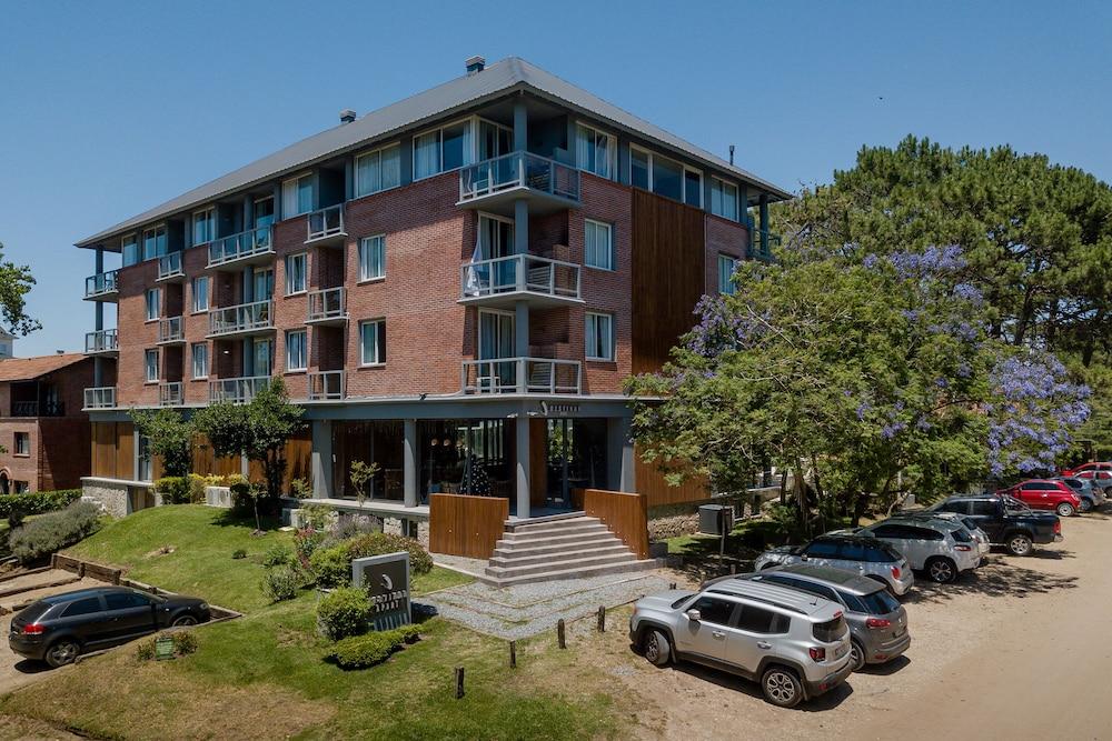 Destinar Apart — 4-Star Luxury Hotel in Carilo, Argentina