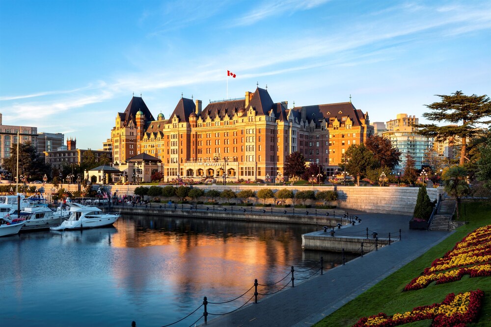 Fairmont Empress Hotel — 5-Star Luxury Hotel in Victoria, Canada
