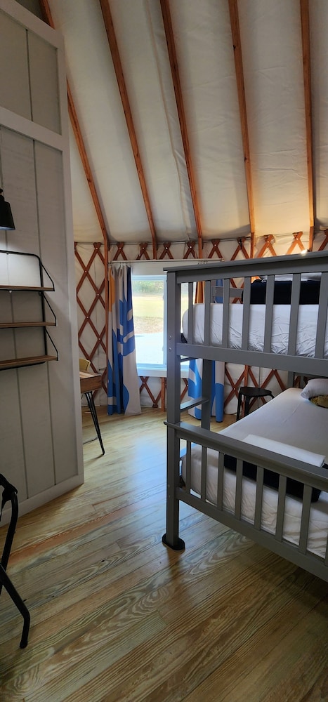 Emberglow Outdoor Resort - photo 27
