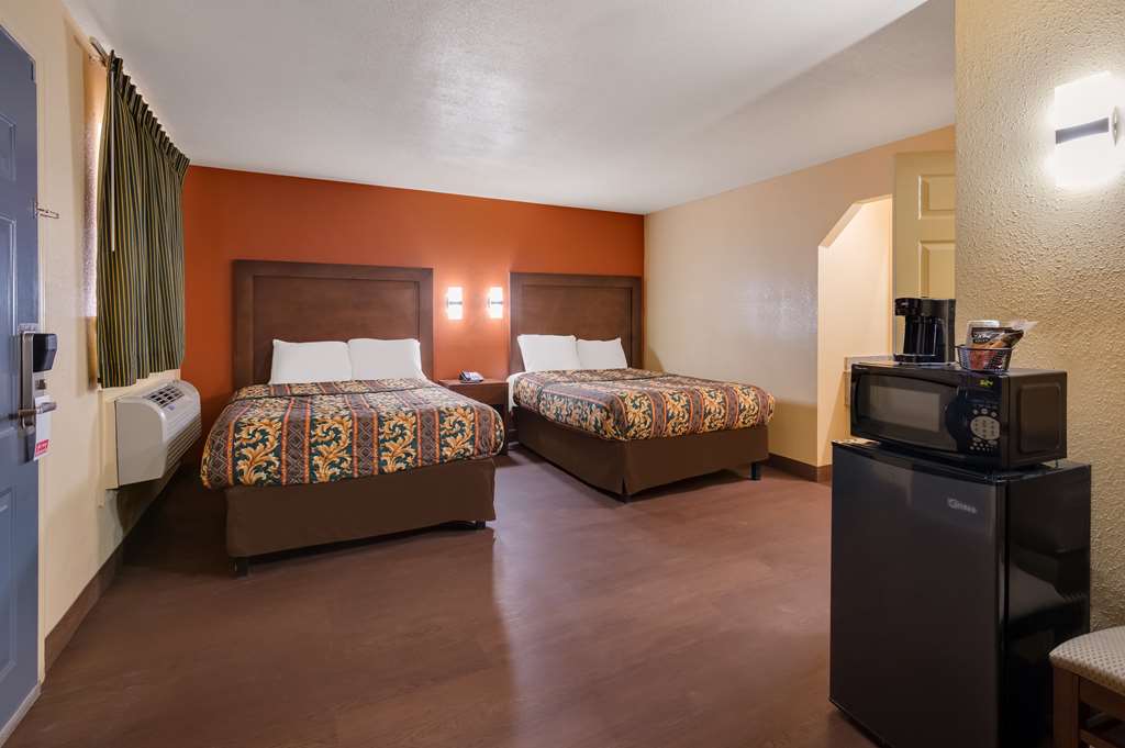 Relax Inn and Suites - photo 18