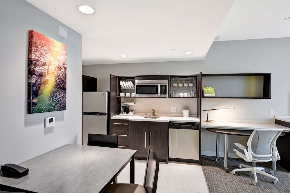 Home2 Suites by Hilton Azusa - photo 12