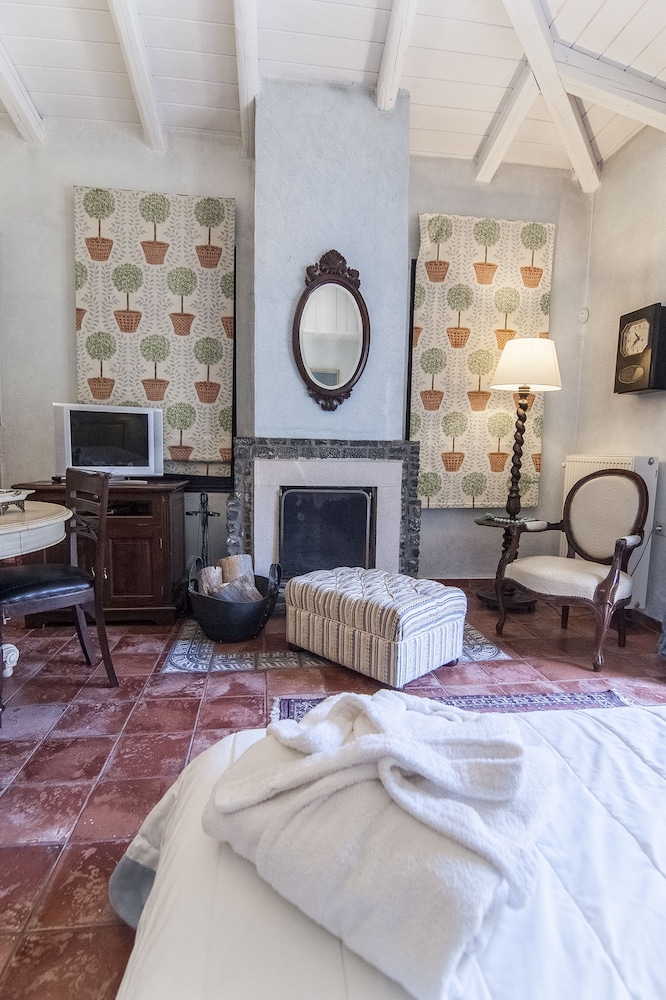 Ostra Menalon Luxury Suites — Tripoli — photo 2