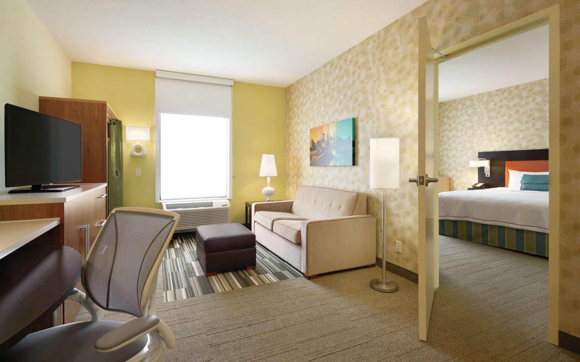 Home2 Suites by Hilton Minneapolis Bloomington - photo 4