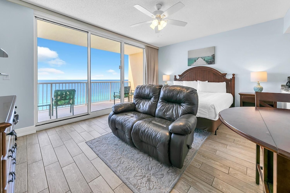 Majestic Beach Towers 1 1412 - photo 4